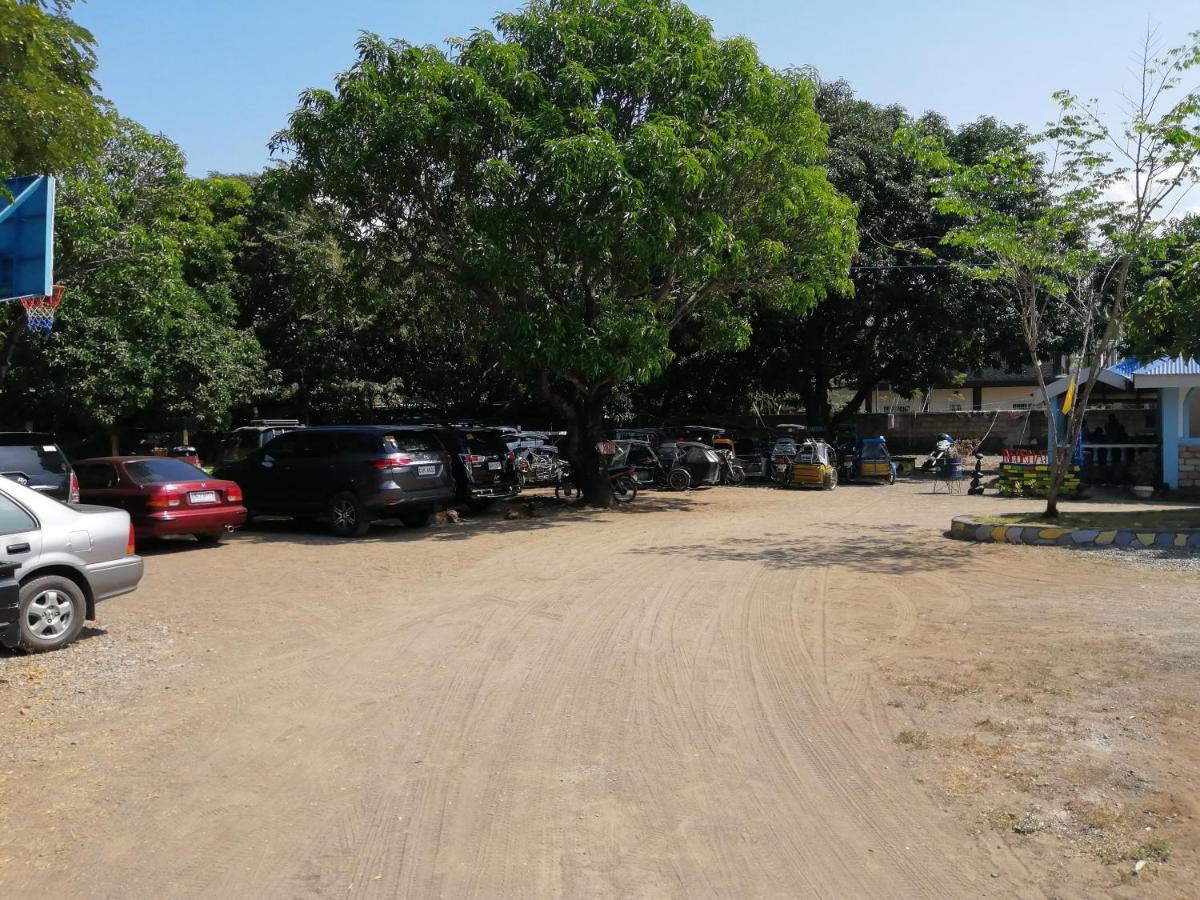 Seasun Beach Resort & Hotel Lucapon Exterior photo